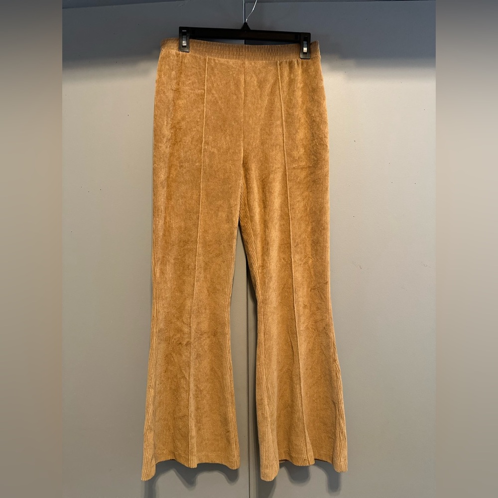 Aerie - Tan Flare Pants (Size M)